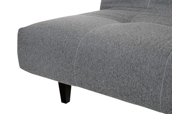 sofas cama denver cinza focando no assento e pes