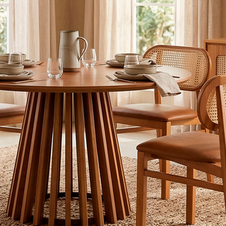 Sala de jantar os produtos mesa de jantar didion, cadeiras savoy e buffet grace..