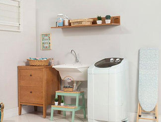 Lavanderia pequena e organizada