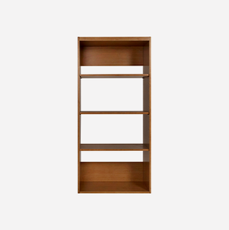 armario torre quente para fornos sabor caseiro nozes visto na diagonal em fundo infinito