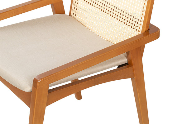 Conjunto de Cadeiras 2 Peças Siesta Estofada com Palha - Tecido Areia detalhe braço