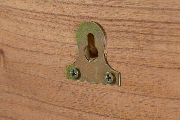 Espelho redondo Aro - 65 cm detalhe da ferragem