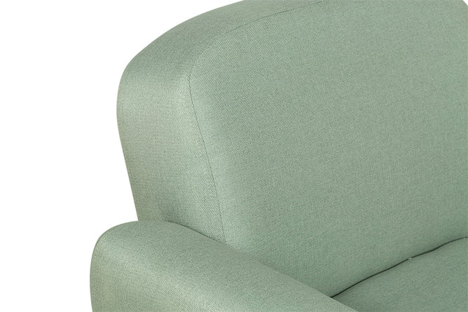 poltrona para sala agnes base natural e tecido verde detalhe encosto