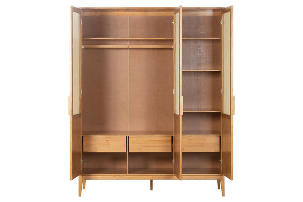 Guarda-Roupa 3 portas Serena visto em de frente com portas abertas