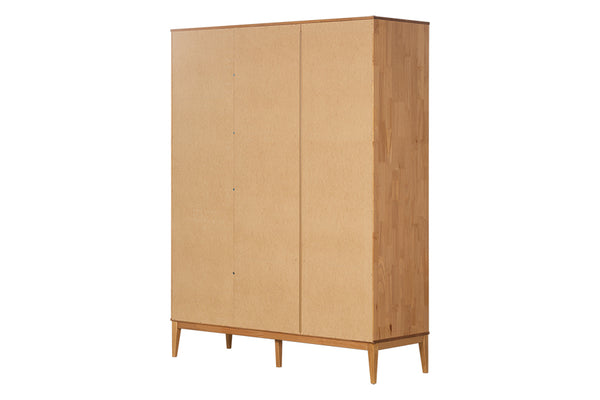 Guarda-Roupa 3 portas Serena visto de costas