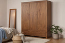 Guarda-Roupa 3 Portas e 2 Gavetas Sintonia - Amêndoa ambientado no quarto