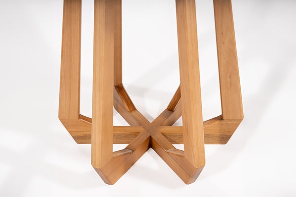 Mesa de Jantar Redonda de Madeira Atrio 130 cm Mel detalhe base