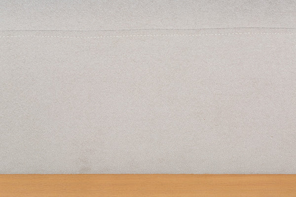 Poltrona para Sala Luna - Areia e Tecido Bege detalhe tecido