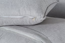 Sofá 3 Lugares Malta - Tecido Cinza Claro detalhe fecho