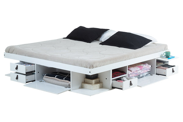 cama bali king branco em fundo branco vista em diagonal com gavetas