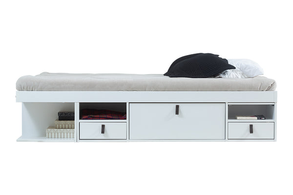cama bali king branco em fundo branco vista lateral