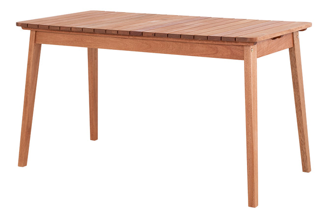 mesa para varanda 6 lugares garden castanheira em fundo infinito visto na diagonal