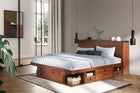 cabeceira de madeira king size bali caramelo ambientada em quarto com cama