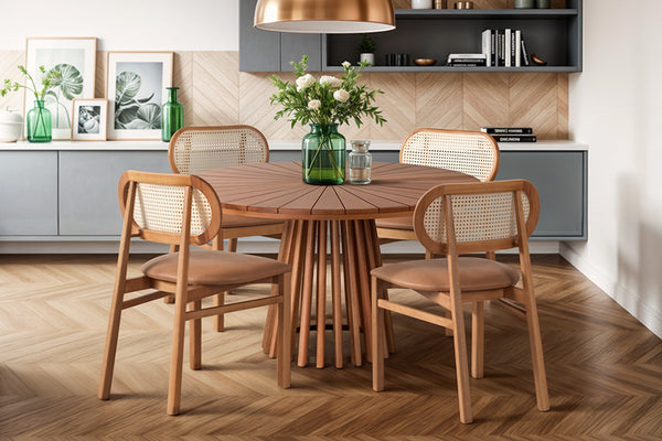 cadeiras savoy e mesa gourmet ambientados na sala de jantar