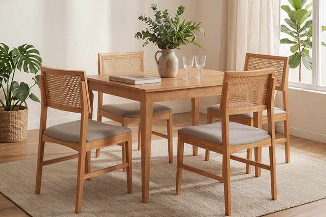 mesa de jantar ape e cadeiras gal ambientadas na sala de jantar
