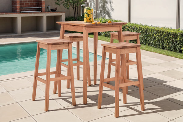 mesa bistro e banquetas alta garden mbientados na area de piscina