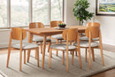 mesa maria com cadeiras maria areia ambientadas na sala de jantar