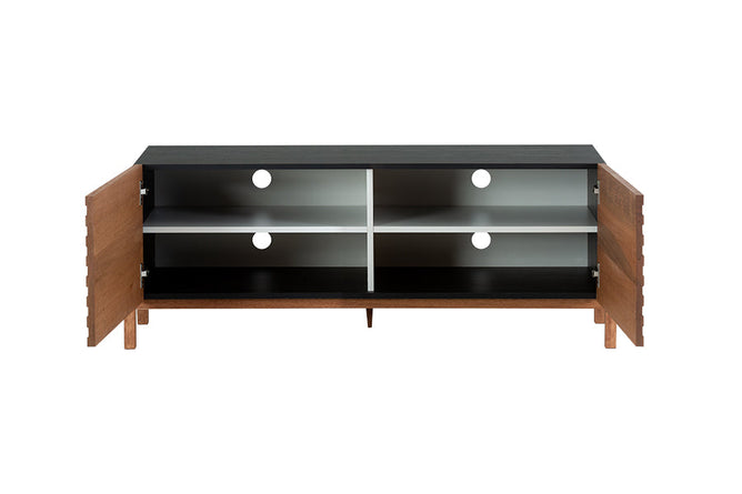 rack para sala 126 cm yono preto e jatobá visto de frente com portas abertas e com fundo branco