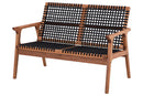 sofa madeira 2 lugares trama jatoba e corda preta visto da diagonal em fundo infinito