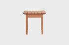 banqueta para quarto baixa garden castanheira em gif mostrando vários ângulos