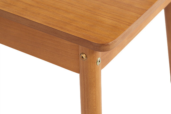 banco para mesa de cozinha 2 lugares baviera nozes em fundo infinito focando no assento