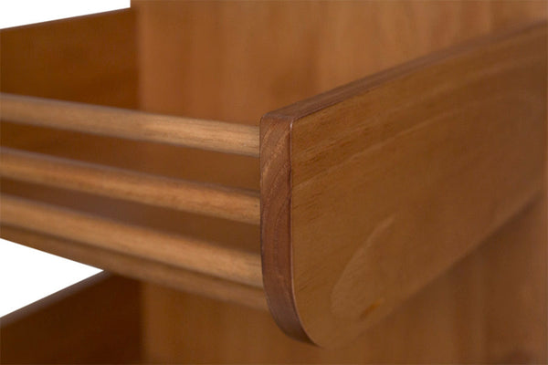 fruteira de chao madeira butia nozes mostrando detalhes da frente