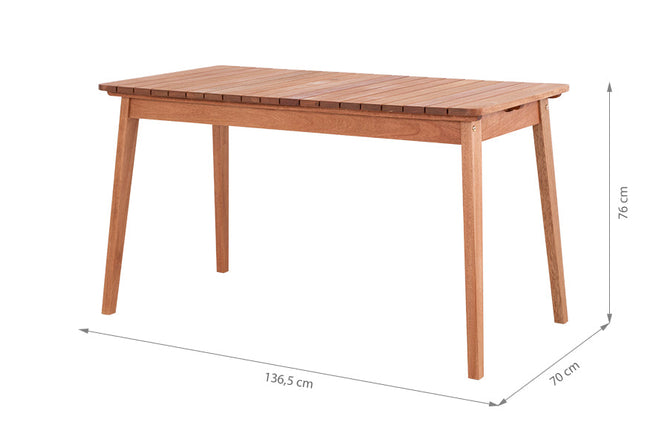 mesa de jantar 6 lugares garden castanheira em fundo infinito visto na diagonal com medidas importantes descritas na imagem