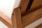 poltrona simples comodita jatoba vista de tras detalhe da madeira