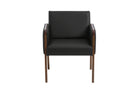 poltrona decorativa arpoador couro preto vista de frente em fundo branco